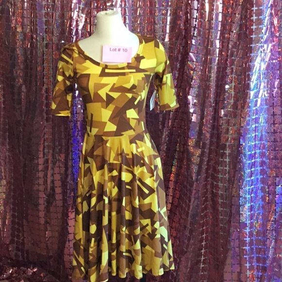 NWT LULAROE NICOLE dress in size small in geo pattern - Picture 1 of 13